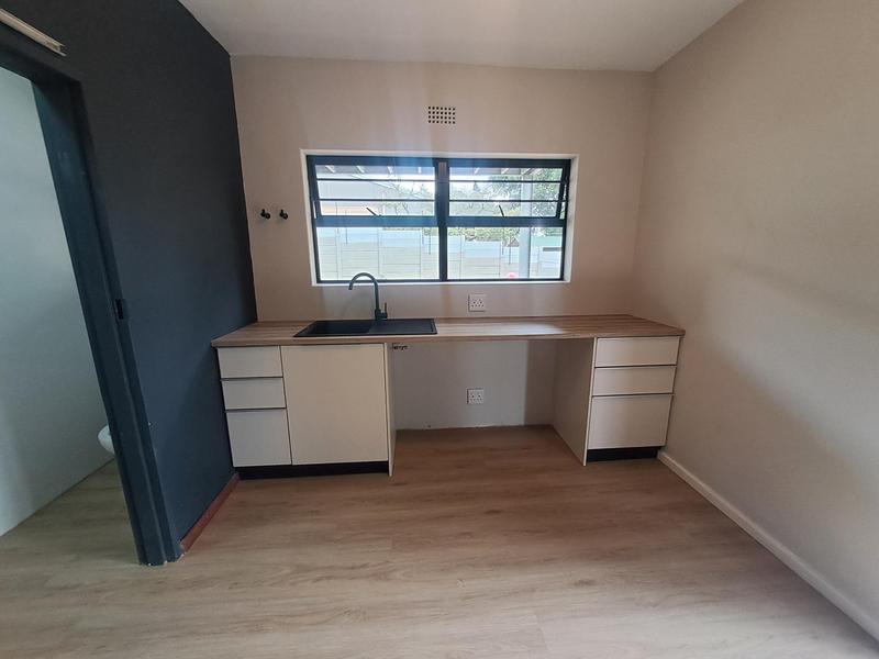 To Let 1 Bedroom Property for Rent in Kenridge Western Cape